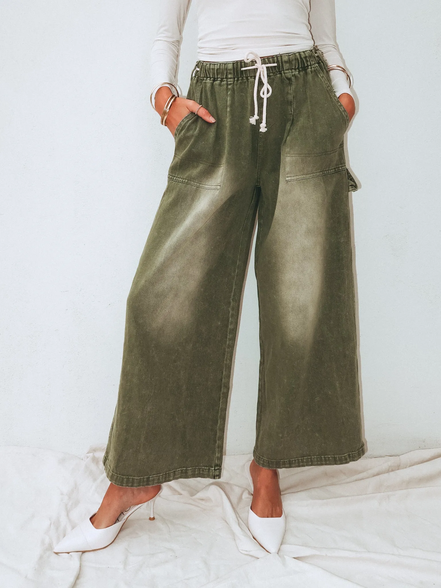 Nalai Drawstring Pants in Olive - Final Sale