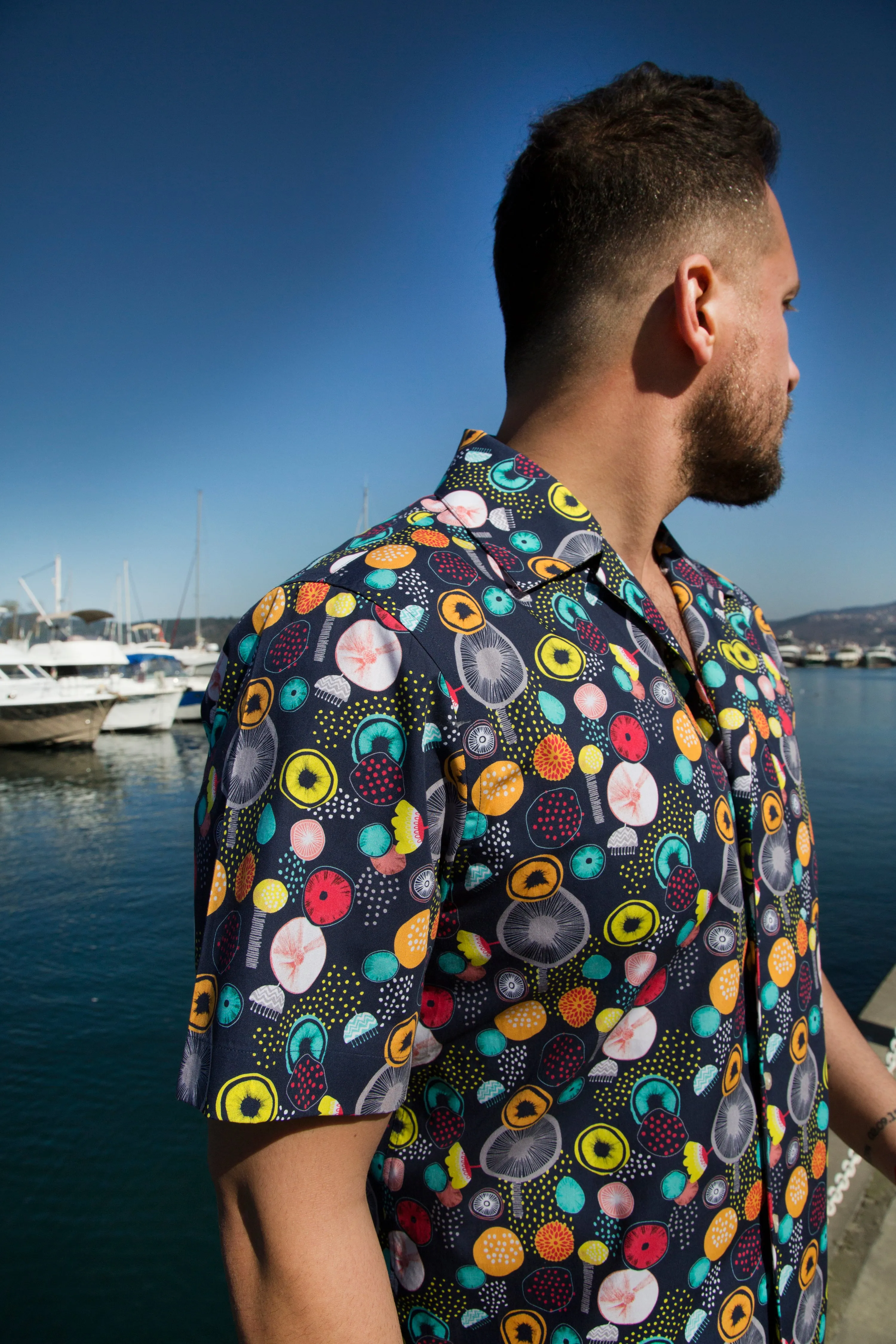 The HONOLULU men's fruit print shirt